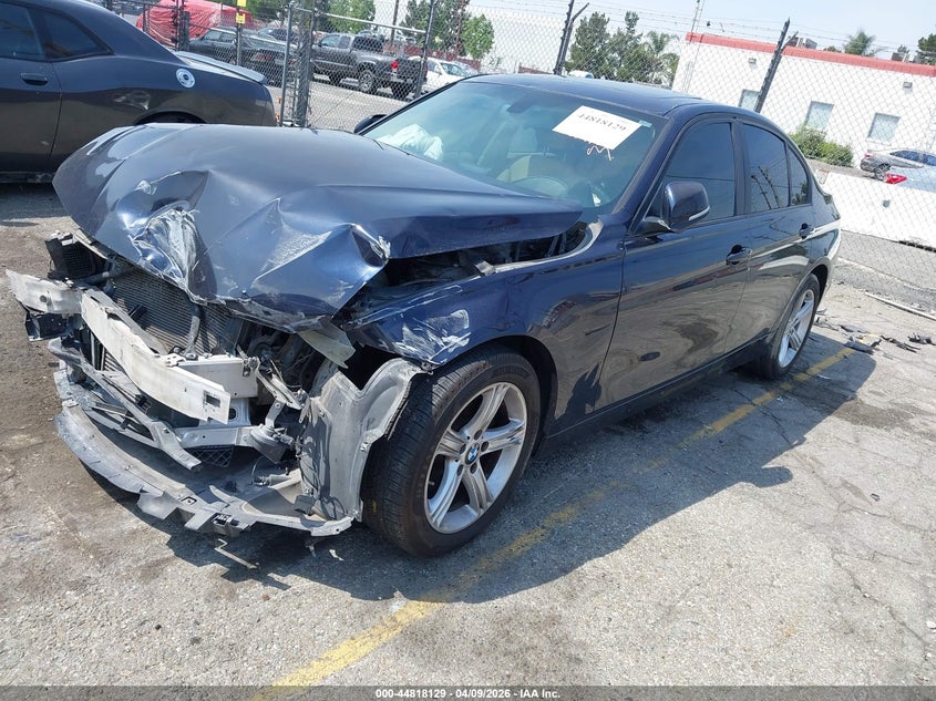 Vin: wba3b1c51ep678529, lot: 45315401, bmw 320i 20142