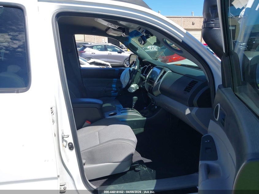 2013 Toyota Tacoma Base V6