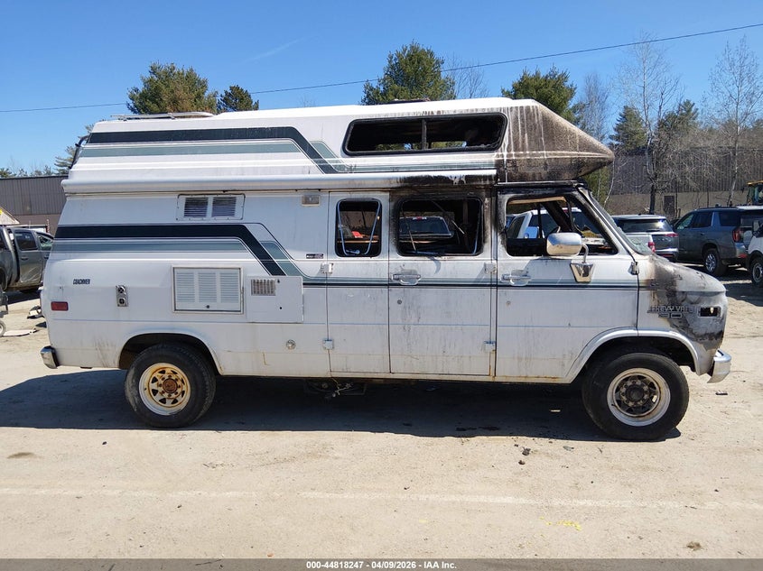 1992 Chevrolet G30 VIN: 2GBGG39K3N4104285 Lot: 44818247