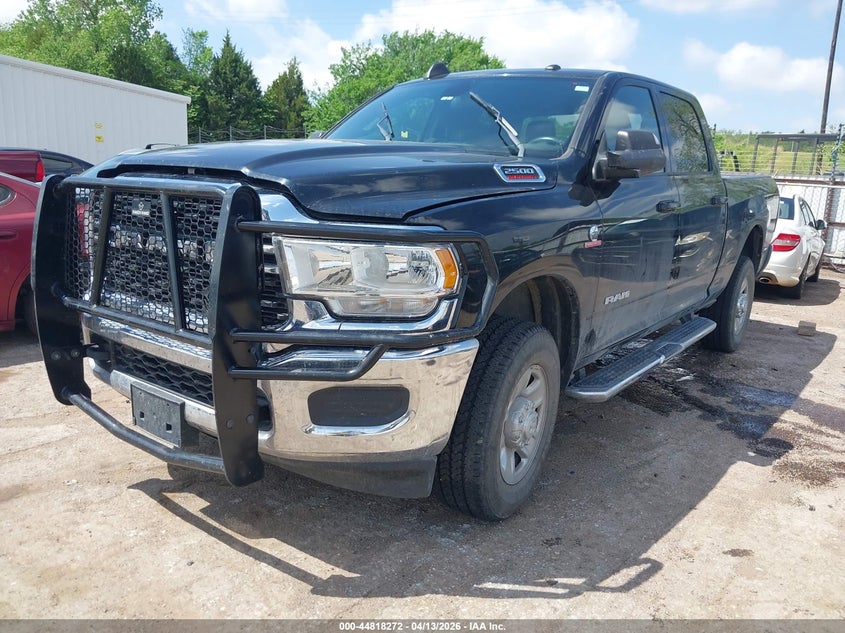 Vin: 3c6ur5dl2ng248124, lot: 45315544, ram 2500 big horn  4x4 6'4 box 20222