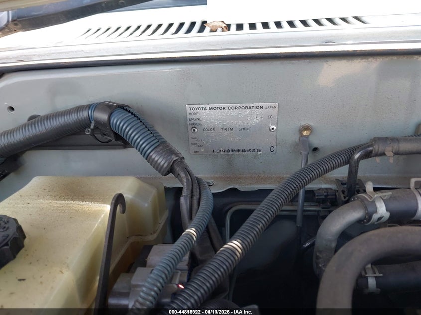 2000 Toyota Landcruiser VIN: VZJ950068393 Lot: 44818322