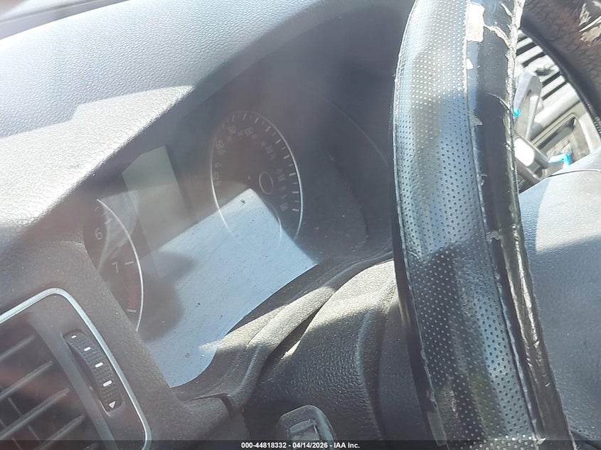 2014 Volkswagen Passat 1.8T Se VIN: 1VWBT7A38EC091085 Lot: 44818332