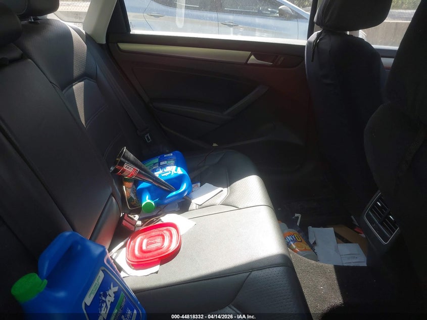 2014 Volkswagen Passat 1.8T Se VIN: 1VWBT7A38EC091085 Lot: 44818332