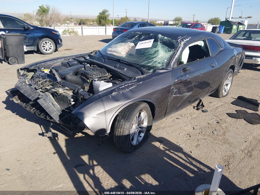 2C3CDZAG0MH627031 2021 Dodge Challenger 3.6 Sxt grey
