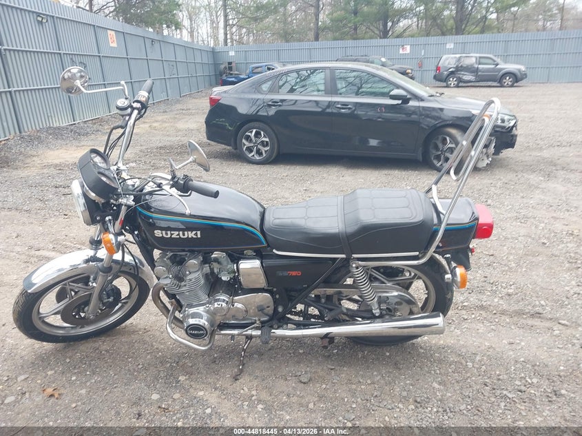 1978 Suzuki Gs750 VIN: LOT-1-44818445 Lot: 44818445