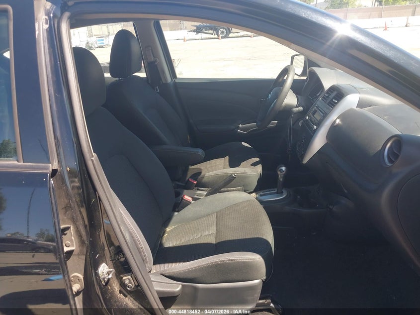 2017 Nissan Versa 1.6 Sv