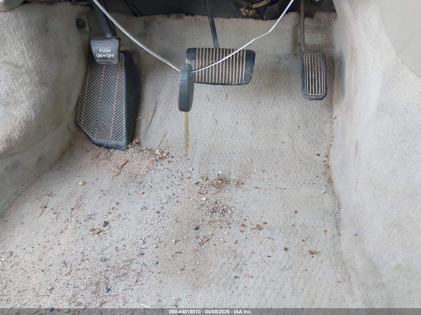 1998 Lexus Es 300 VIN: JT8BF28G6W5014242 Lot: 44818510