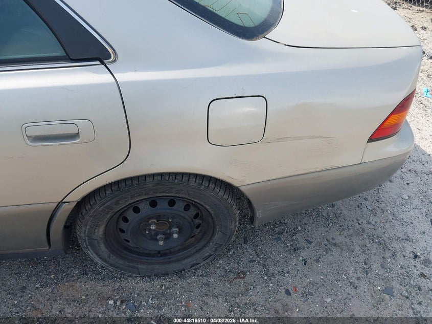 1998 Lexus Es 300 VIN: JT8BF28G6W5014242 Lot: 44818510