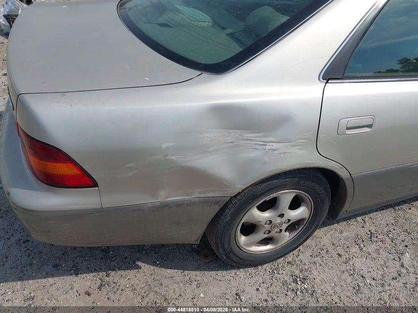 1998 Lexus Es 300 VIN: JT8BF28G6W5014242 Lot: 44818510