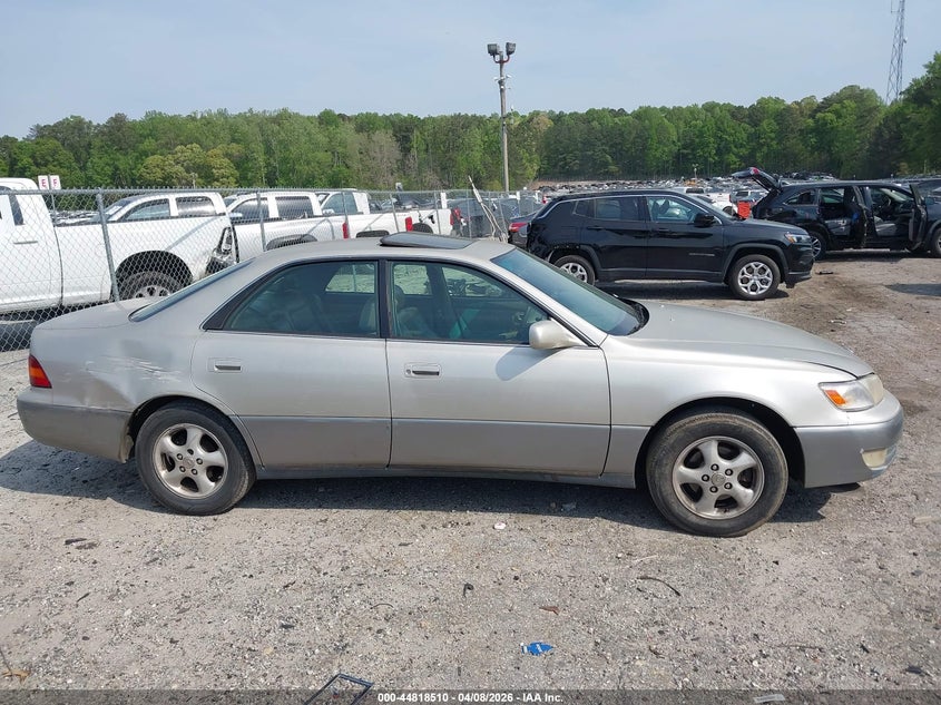1998 Lexus Es 300 VIN: JT8BF28G6W5014242 Lot: 44818510