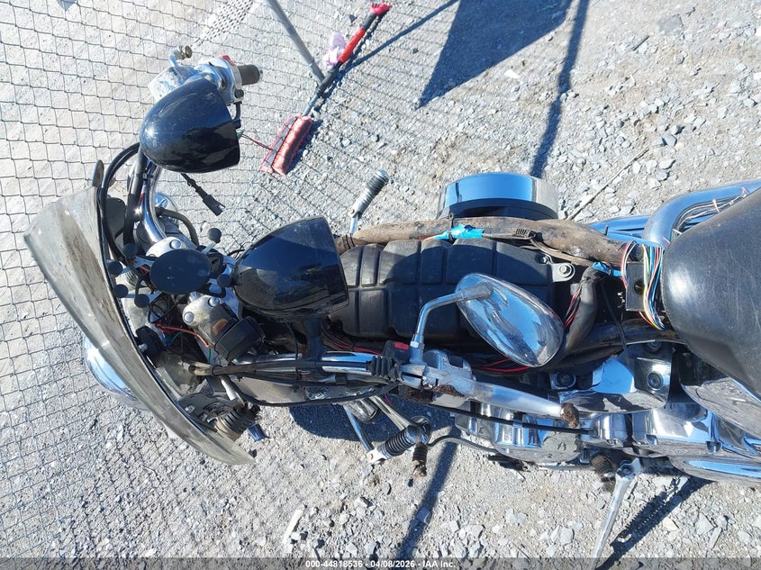 2004 Yamaha Xvs1100 A VIN: JYAVP11E84A056233 Lot: 44818536