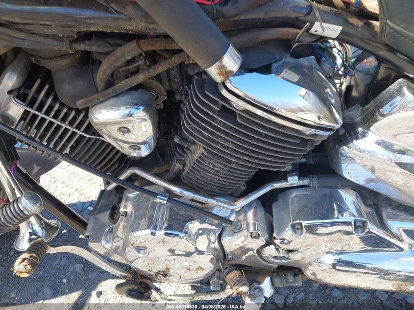 2004 Yamaha Xvs1100 A VIN: JYAVP11E84A056233 Lot: 44818536