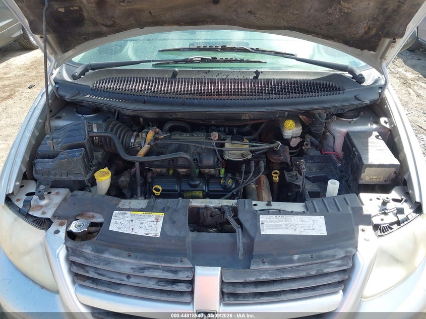 2005 Dodge Grand Caravan Se VIN: 1D4GP24R15B426695 Lot: 44818540