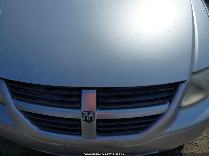 2005 Dodge Grand Caravan Se VIN: 1D4GP24R15B426695 Lot: 44818540