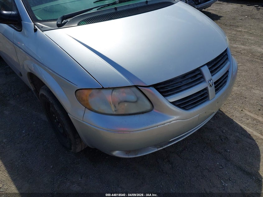 2005 Dodge Grand Caravan Se VIN: 1D4GP24R15B426695 Lot: 44818540