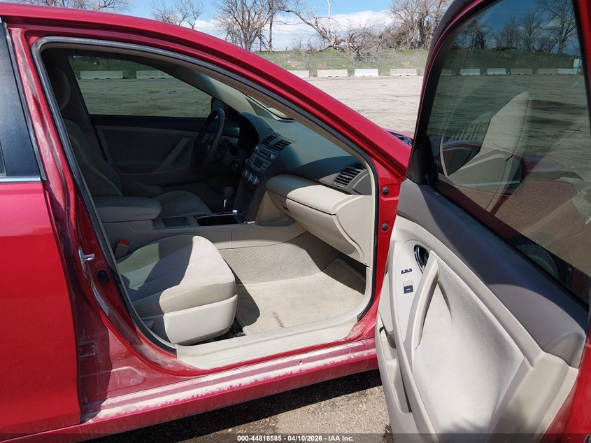 2010 Toyota Camry Le