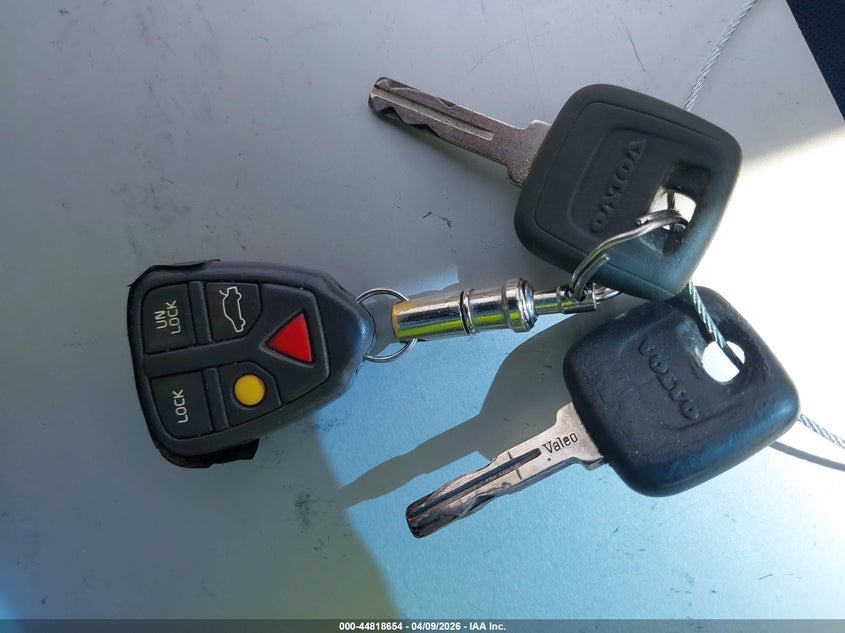 2003 Volvo V70 2.4 VIN: YV1SW64A432322480 Lot: 44818654