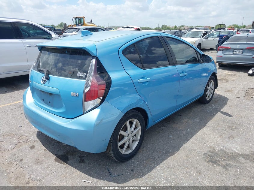2015 Toyota Prius C Four