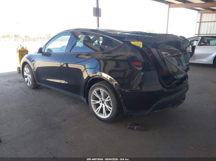 2022 TESLA MODEL Y auction photo 3