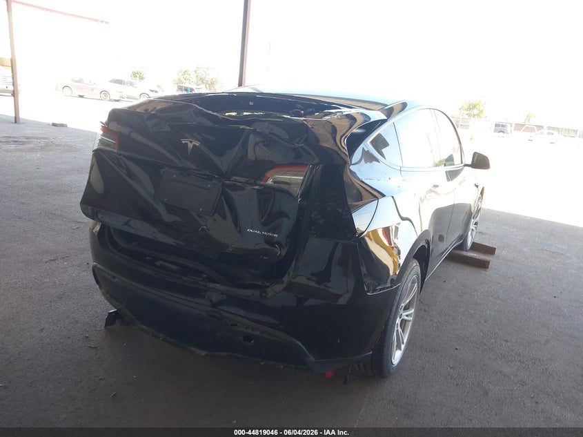 2022 TESLA MODEL Y auction photo 4