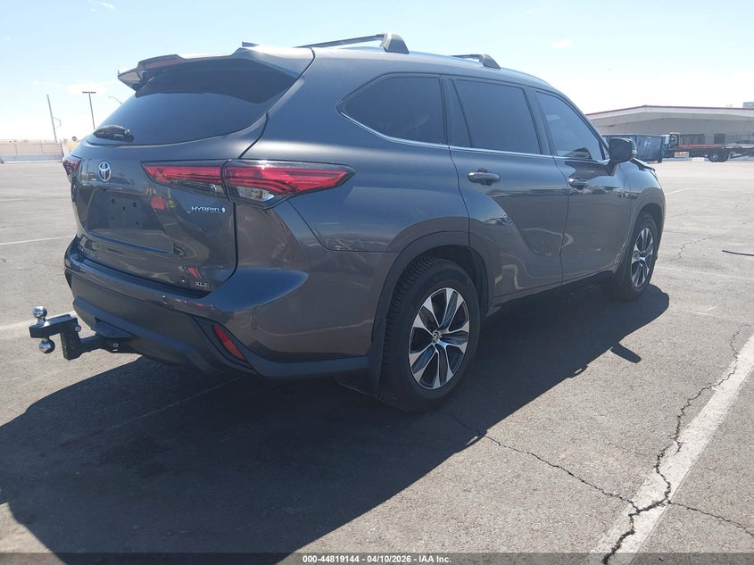 2020 Toyota Highlander Hybrid Xle