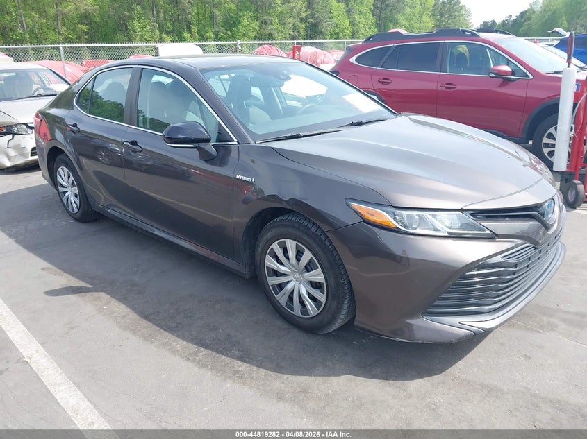 2019 Toyota Camry Hybrid Le