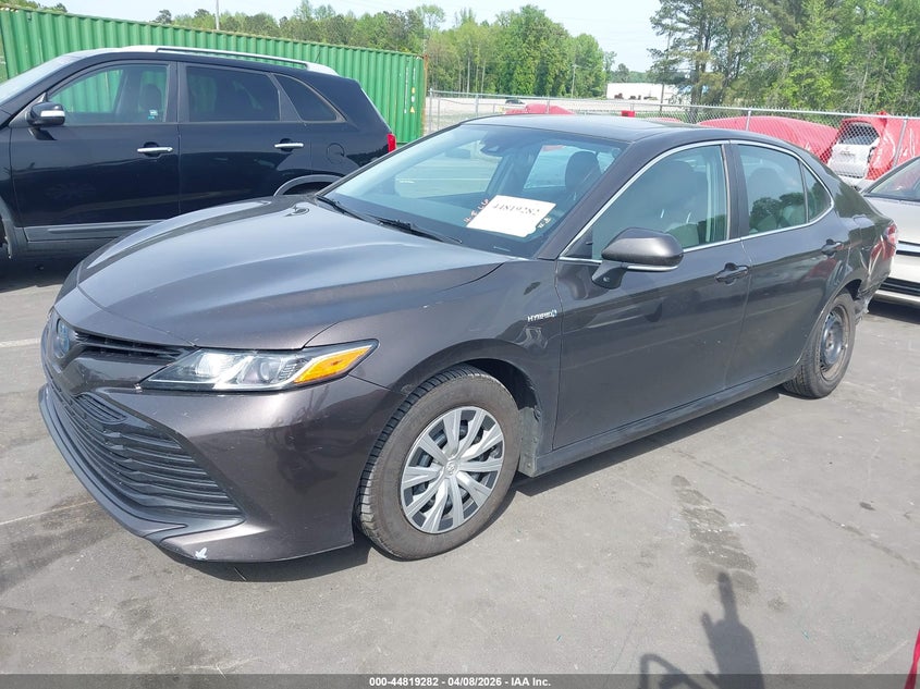 2019 Toyota Camry Hybrid Le