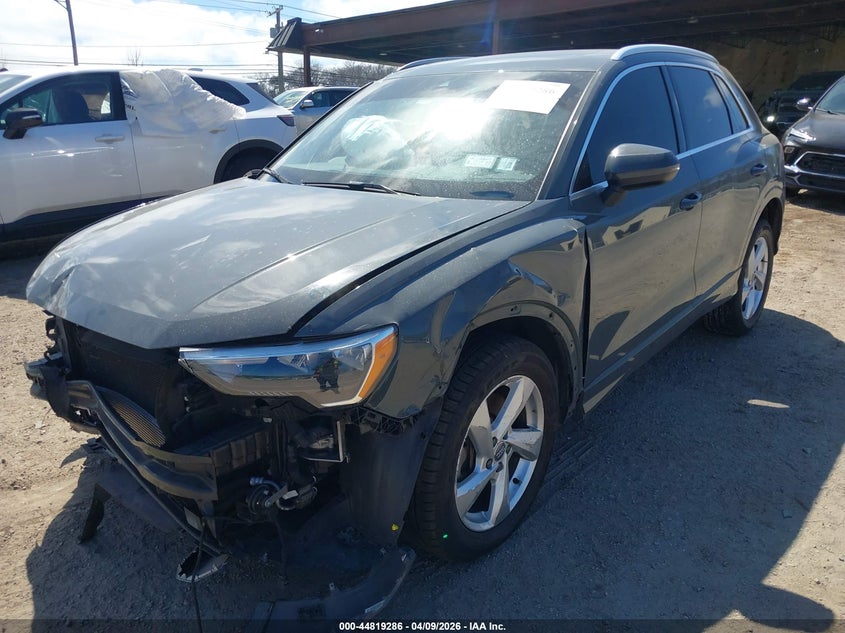 2020 Audi Q3 Premium 45 Tfsi Quattro Tiptronic