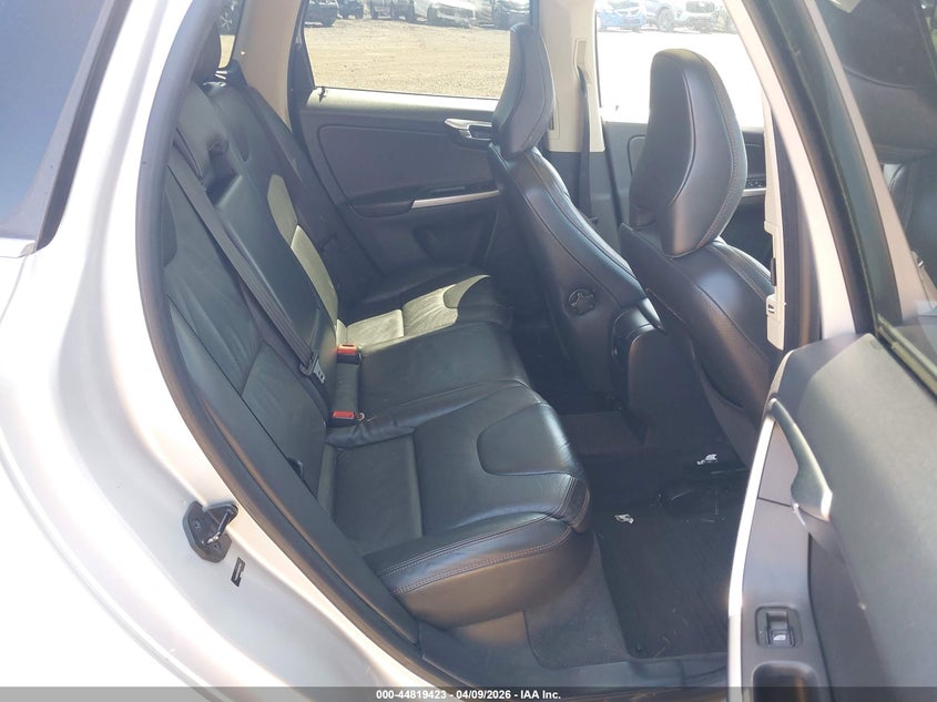 2010 Volvo Xc60 T6/T6 R-Design VIN: YV4992DZ0A2021404 Lot: 44819423