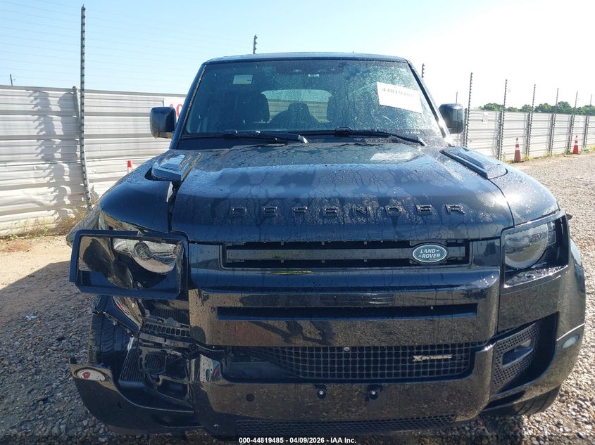 2022 Land Rover Defender 110 X-Dynamic Hse VIN: SALE37RUXN2079645 Lot: 44819485