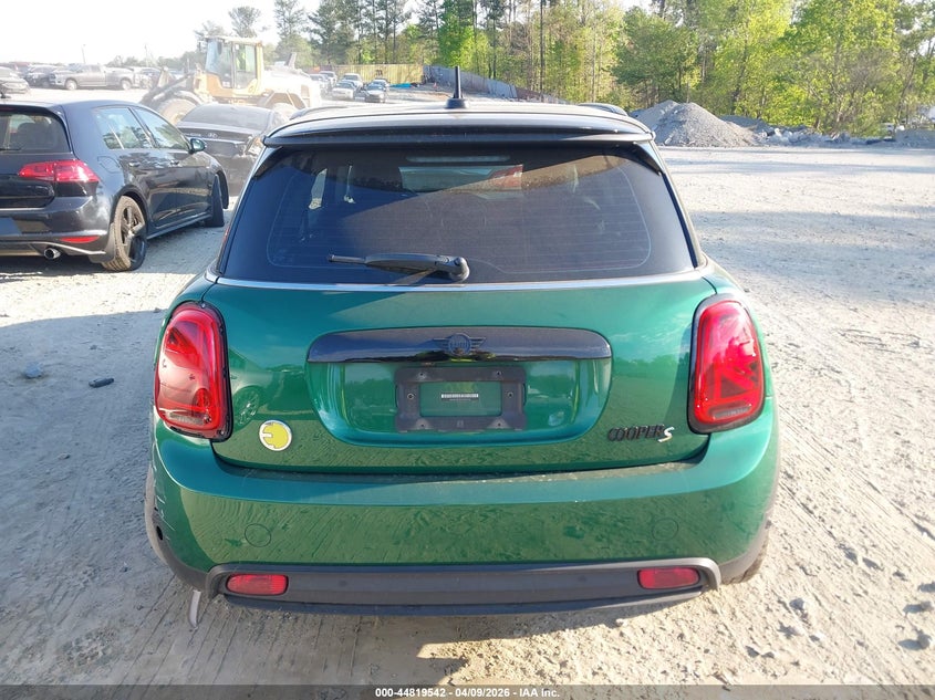 2022 Mini Se Hardtop Cooper VIN: WMW13DJ07N2R54755 Lot: 44819542