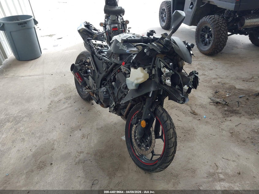 2013 Kawasaki Ex300 A
