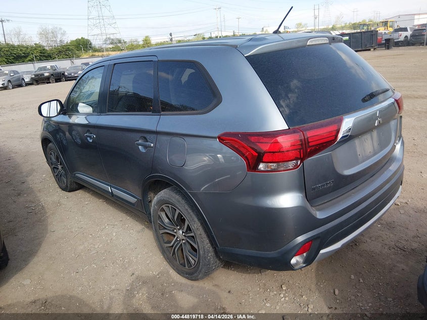 2016 Mitsubishi Outlander Se