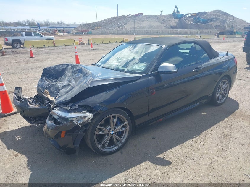 Vin: wba1m1c53fv393426, lot: 45317015, bmw m235 20152