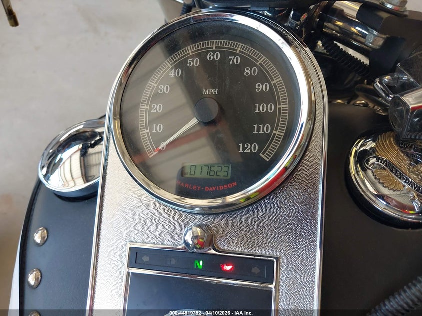 2016 Harley-Davidson Flstf Fatboy VIN: 1HD1BXV17GC020472 Lot: 44819752