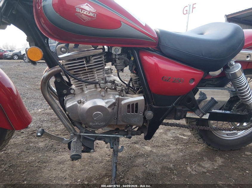 2000 Suzuki Gz250 VIN: JS1NJ48A9Y2100759 Lot: 44819792
