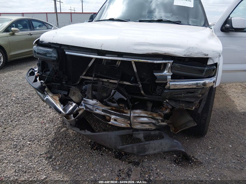 2001 Chevrolet Suburban 1500 Lt VIN: 3GNEC16T21G249960 Lot: 44819830