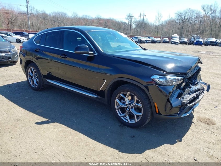 2022 BMW X4 xDrive30I