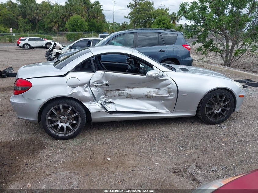 2008 Mercedes-Benz Slk 280 VIN: WDBWK54F78F184215 Lot: 44819892