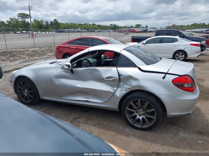 2008 Mercedes-Benz Slk 280 VIN: WDBWK54F78F184215 Lot: 44819892