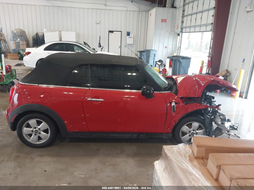 2017 Mini Convertible Cooper VIN: WMWWG5C5XH3C19763 Lot: 44819901