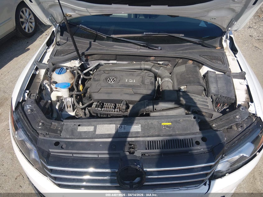 2015 Volkswagen Passat 1.8T Limited Edition VIN: 1VWAT7A30FC108409 Lot: 44819926