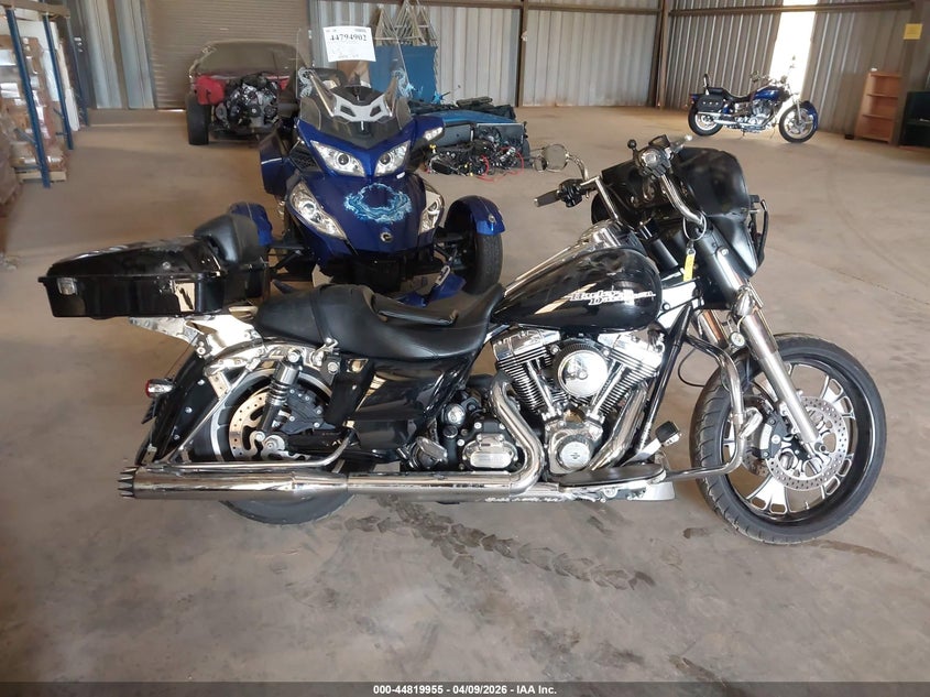 2013 Harley-Davidson Flhx Street Glide VIN: 1HD1KBM15DB681147 Lot: 44819955