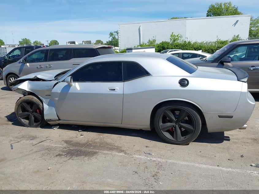 2009 Dodge Challenger Srt8 VIN: 2B3LJ74W59H570104 Lot: 44819996