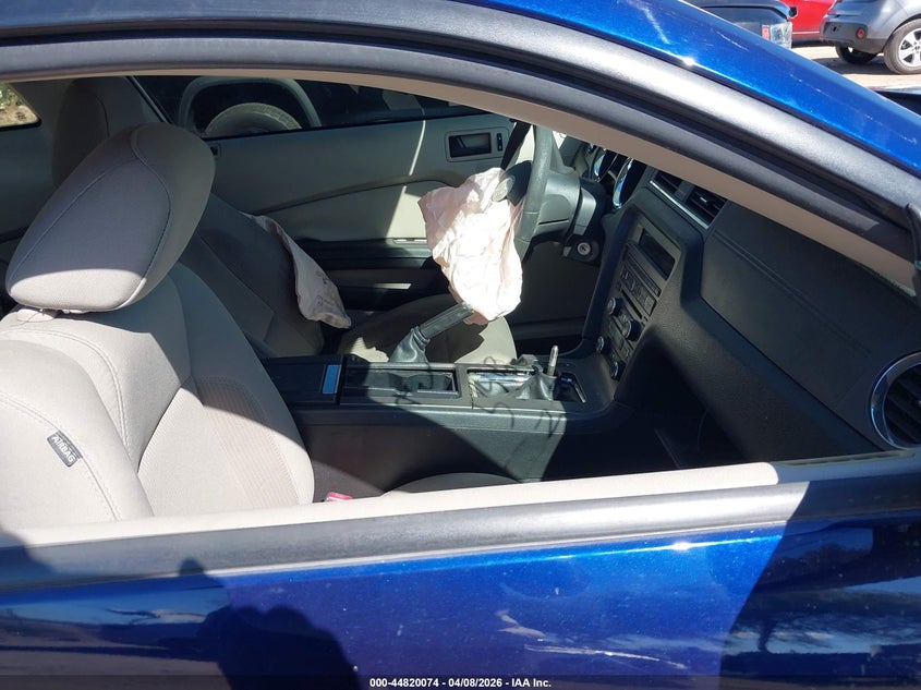 2011 Ford Mustang V6