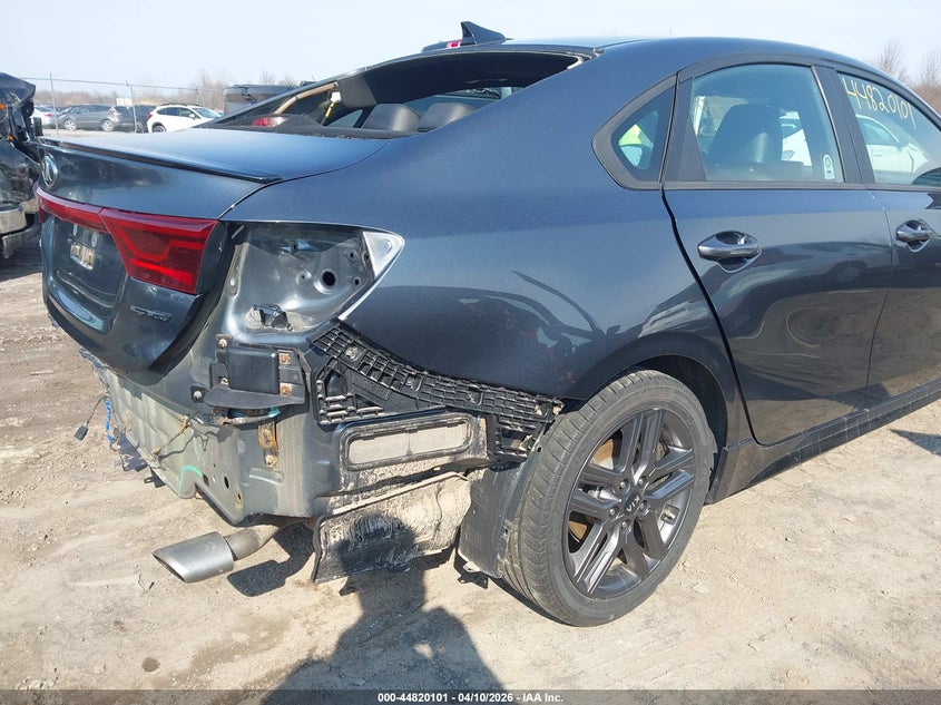 2021 Kia Forte 2.0 Gt-Line blue Lot 111044820101 Vin 3KPF34AD2ME319407