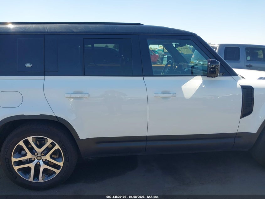 2023 Land Rover Defender 130 Se VIN: SALEPFEU3P2206811 Lot: 44820106