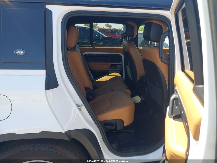 2023 Land Rover Defender 130 Se VIN: SALEPFEU3P2206811 Lot: 44820106