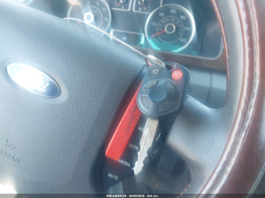 2008 Ford Taurus Sel VIN: 1FAHP24W68G145738 Lot: 44820129