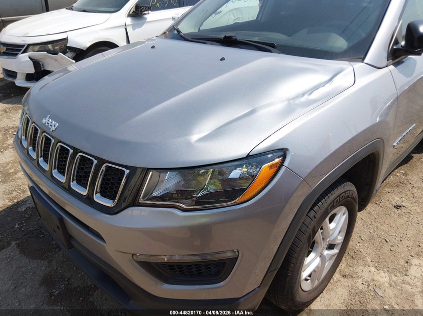 2018 Jeep Compass 2.4 Sport 4X4 silver Lot 111044820170 Vin 3C4NJDAB2JT100972